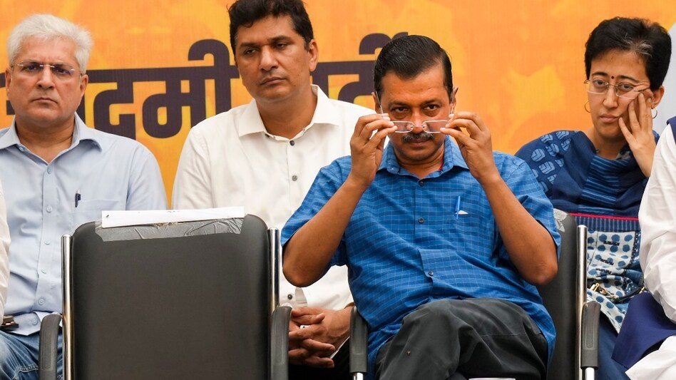 Top minister Kailash Gahlot resigns from AAP Top minister Kailash Gahlot resigns from AAP