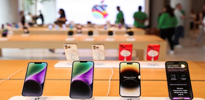Apple is trying to diversify its production from China to India due to geopolitical tensions between Beijing and Washington. Apple is trying to diversify its production from China to India due to geopolitical tensions between Beijing and Washington.