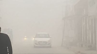 Delhi PollutionThe air quality in the national capital has been worsening, crossing the “severe plus” threshold with a 481 AQI today morning, according to the Central Pollution Control Board. Delhi PollutionThe air quality in the national capital has been worsening, crossing the “severe plus” threshold with a 481 AQI today morning, according to the Central Pollution Control Board.