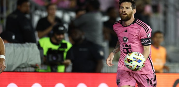Lionel Messi to visit India next year Lionel Messi to visit India next year