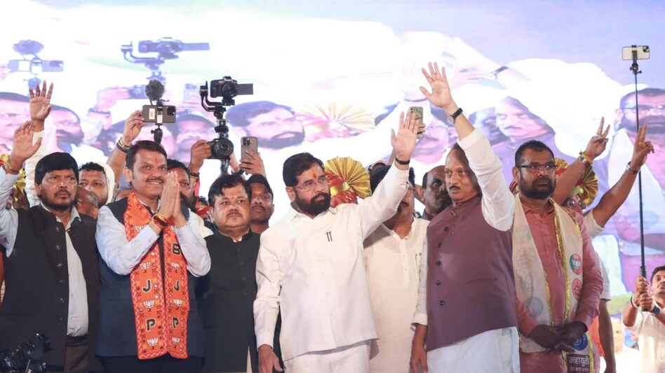 Maharashtra’s 288 assembly seats require 145 seats for a majority. Maharashtra’s 288 assembly seats require 145 seats for a majority.