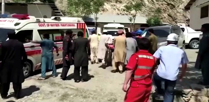 The attack happened in Kurram, a district in northwestern Khyber Pakhtunkhwa province where sectarian clashes between majority Sunni Muslims and minority Shiites have killed dozens of people in recent months. (Photo: Reuters) The attack happened in Kurram, a district in northwestern Khyber Pakhtunkhwa province where sectarian clashes between majority Sunni Muslims and minority Shiites have killed dozens of people in recent months. (Photo: Reuters)