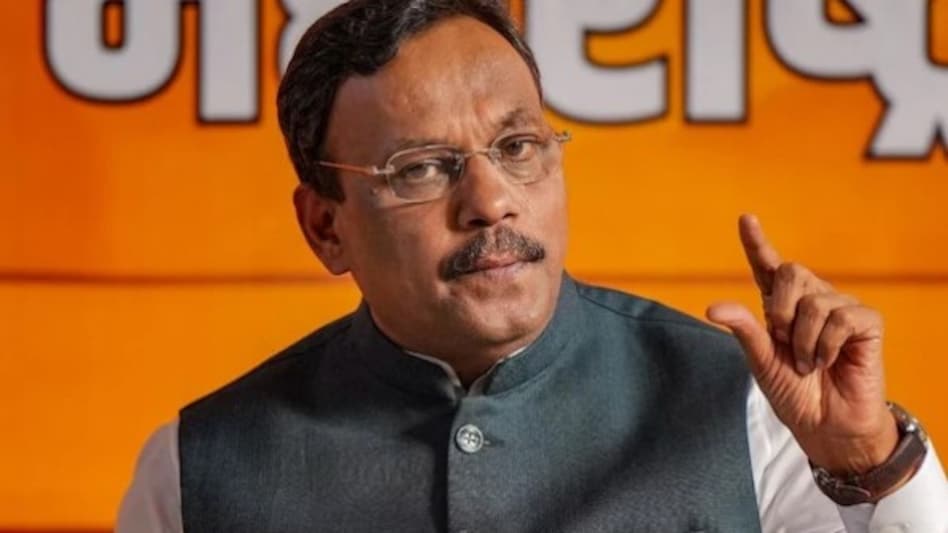 Tawde’s lawyer has demanded an apology from the Congress leaders or a Rs 100 crore lawsuit will be filed. Tawde’s lawyer has demanded an apology from the Congress leaders or a Rs 100 crore lawsuit will be filed.