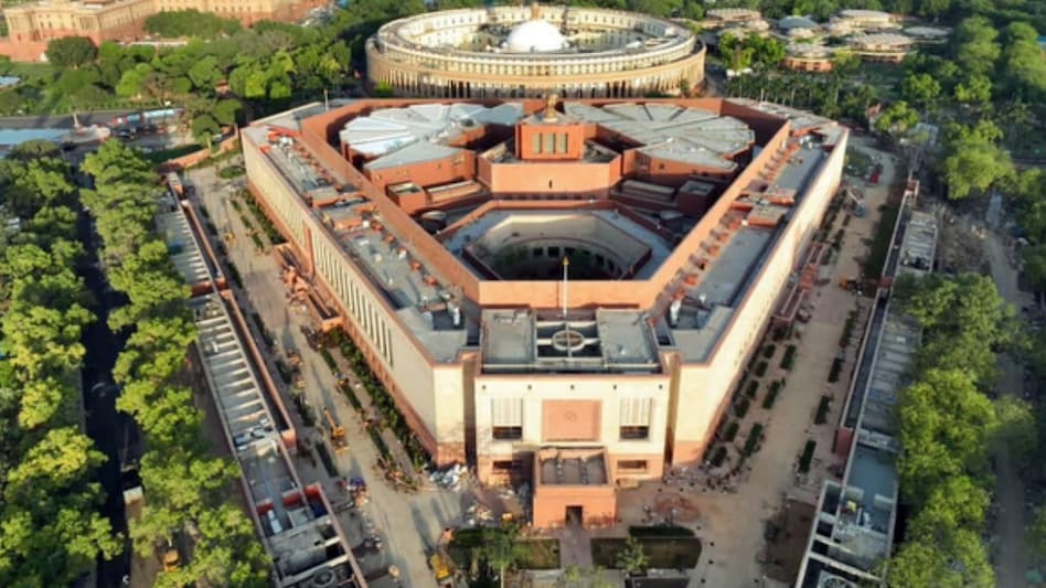 The meeting has been organised by Parliamentary Affairs Minister Kiren Rijiju and Defence Minister Rajnath Singh. The meeting has been organised by Parliamentary Affairs Minister Kiren Rijiju and Defence Minister Rajnath Singh.