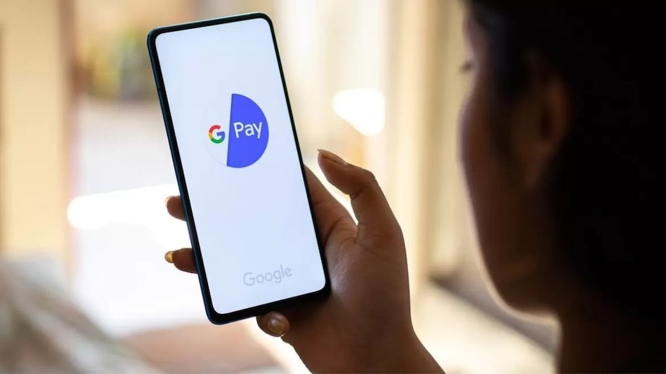 While it wasn't clear if Ayushi was annoyed or found the situation amusing, netizens focused on the humorous side of the story. While it wasn't clear if Ayushi was annoyed or found the situation amusing, netizens focused on the humorous side of the story.