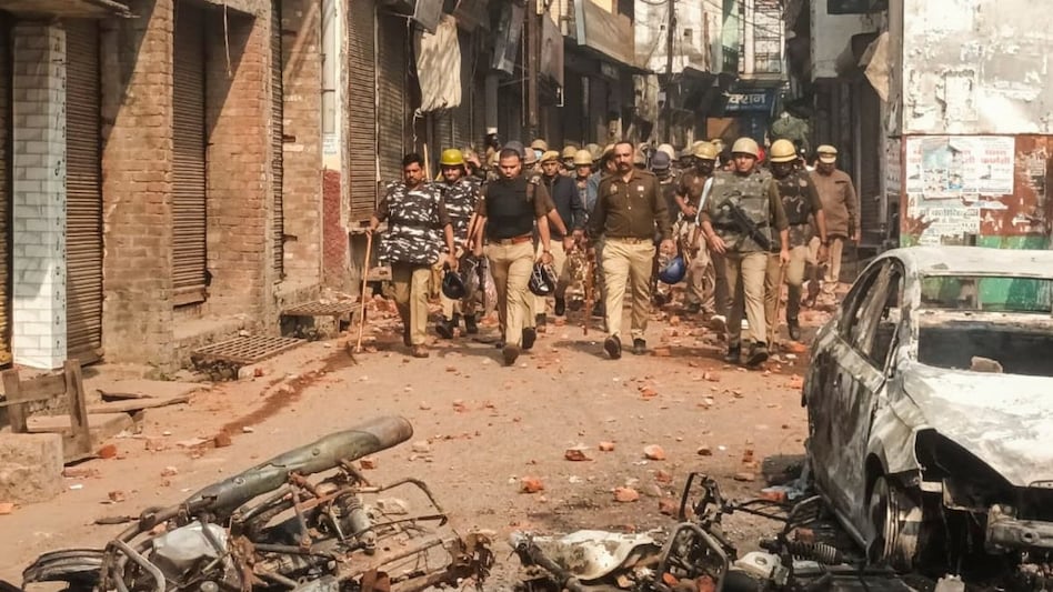 Sambhal Riots in UP: 4 dead, internet shutdown amid clashes over Mosque survey; Here's what we know so far Sambhal Riots in UP: 4 dead, internet shutdown amid clashes over Mosque survey; Here's what we know so far