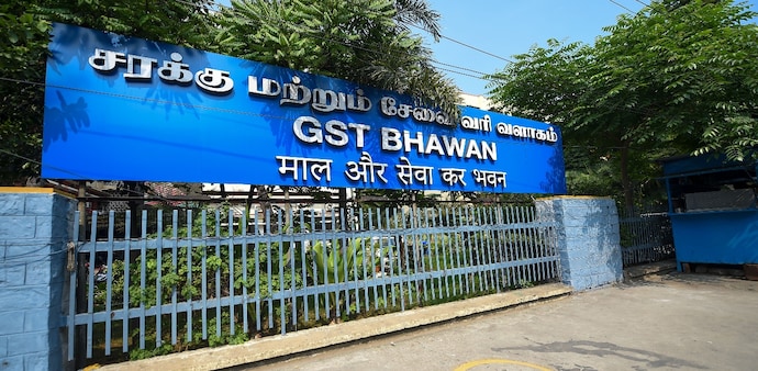 Refunds worth Rs 19,259 crore were issued during the month, registering 8.9 percent decline over the year-ago period. Refunds worth Rs 19,259 crore were issued during the month, registering 8.9 percent decline over the year-ago period.