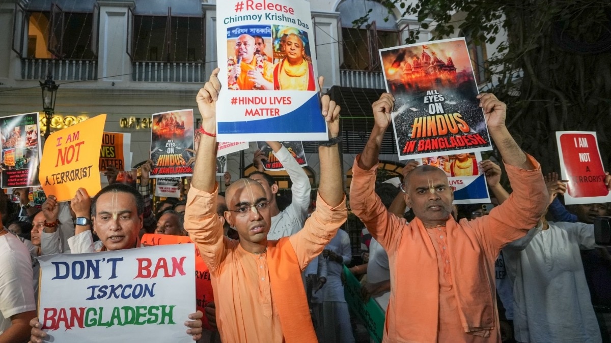 Iskcon monks protest over the arrest of Hindu monk Chinmoy Krishna Das Prabhu by Bangladesh police. (PTI) Iskcon monks protest over the arrest of Hindu monk Chinmoy Krishna Das Prabhu by Bangladesh police. (PTI)