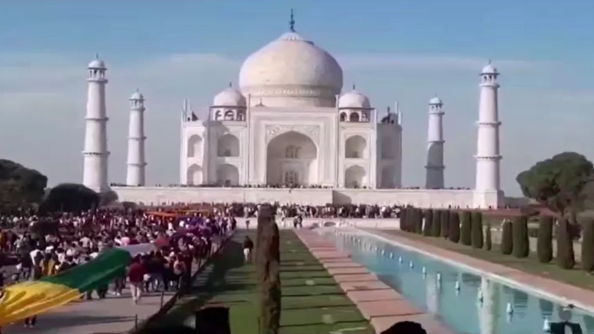 'Threatening to blow up the..': Taj Mahal receives bomb threat, police investigate email warning 'Threatening to blow up the..': Taj Mahal receives bomb threat, police investigate email warning
