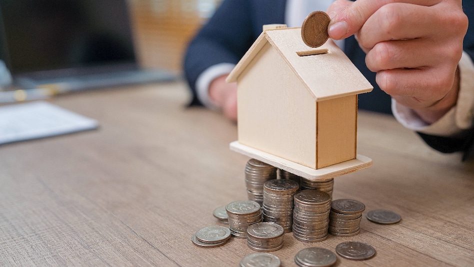 The Reserve Bank of India's (RBI) repo rate plays a significant role in influencing FD rates. The Reserve Bank of India's (RBI) repo rate plays a significant role in influencing FD rates.