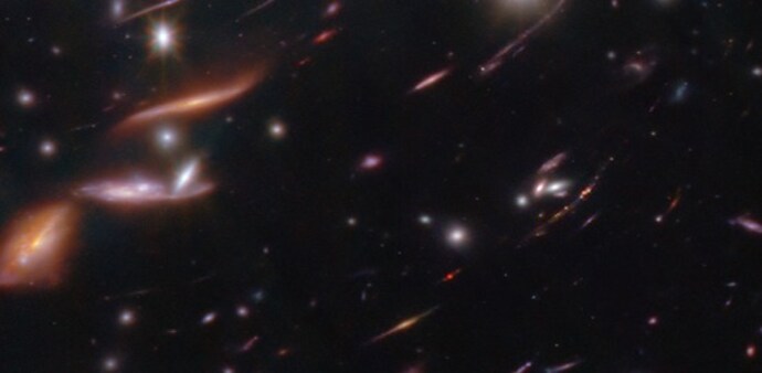 This galaxy's appearance — resembling fireflies on a summer night — led to its festive nickname. (James Webb Space Telescope) This galaxy's appearance — resembling fireflies on a summer night — led to its festive nickname. (James Webb Space Telescope)