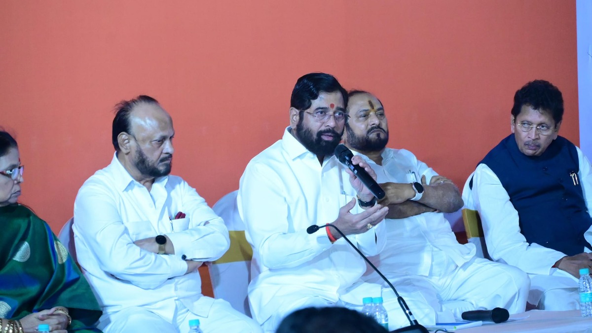 Eknath Shinde Faces Setback as Shiv Sena MLA Narendra Bhondekar Resigns Over Cabinet Exclusion Eknath Shinde Faces Setback as Shiv Sena MLA Narendra Bhondekar Resigns Over Cabinet Exclusion