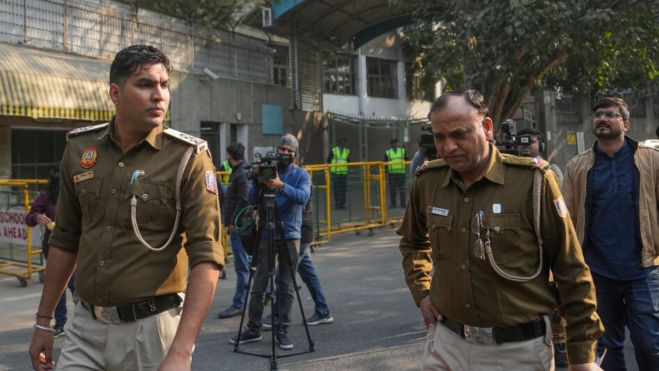 Several Delhi schools receive bomb threats on Tuesday Several Delhi schools receive bomb threats on Tuesday