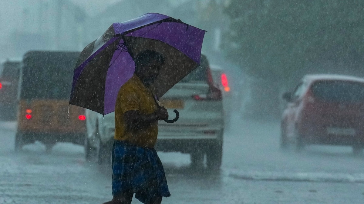IMD Predicts Heavy Rainfall in Tamil Nadu and Coastal Andhra Pradesh IMD Predicts Heavy Rainfall in Tamil Nadu and Coastal Andhra Pradesh