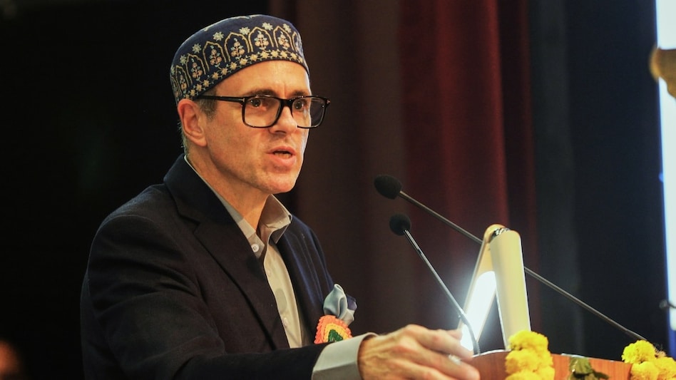 'Haven't forgotten ballot stuffing': Omar Abdullah embarrasses Congress again, asks, 'if not EVM, then what' 'Haven't forgotten ballot stuffing': Omar Abdullah embarrasses Congress again, asks, 'if not EVM, then what'