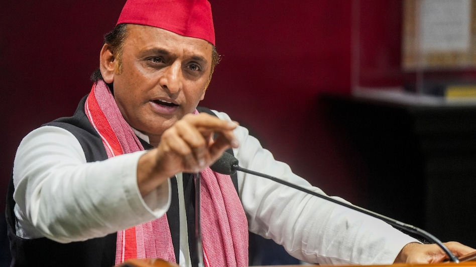 the former Uttar Pradesh Chief Minister raised concerns about inadequate security measures, neglect of local issues, and poor administrative execution. the former Uttar Pradesh Chief Minister raised concerns about inadequate security measures, neglect of local issues, and poor administrative execution.