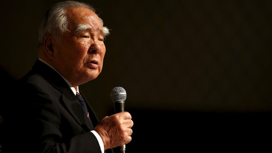 Suzuki’s leadership style was marked by decisiveness and an unwavering commitment to progress. Suzuki’s leadership style was marked by decisiveness and an unwavering commitment to progress.
