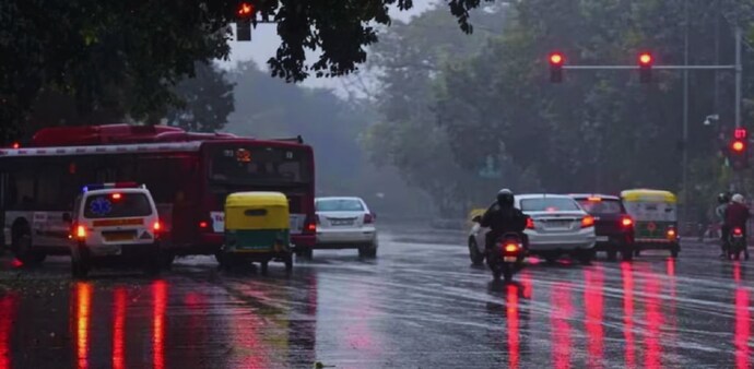The India Meteorological Department (IMD) predicts cloudy skies with scattered showers through Saturday, followed by plunging temperatures and dense fog from December 29 onward. The India Meteorological Department (IMD) predicts cloudy skies with scattered showers through Saturday, followed by plunging temperatures and dense fog from December 29 onward.