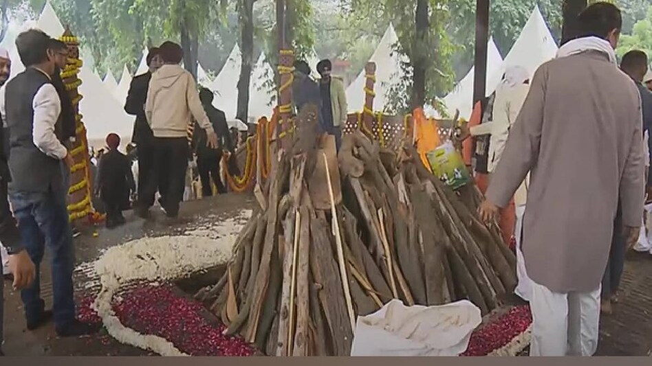 Former Prime Minister Manmohan Singh laid to rest with full state honours Former Prime Minister Manmohan Singh laid to rest with full state honours