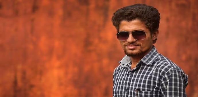 Mukesh had recently uncovered alleged corruption in a road construction project worth Rs 120 crore, which was intended to connect Gangalur and Hiroli in the Bastar region. Mukesh had recently uncovered alleged corruption in a road construction project worth Rs 120 crore, which was intended to connect Gangalur and Hiroli in the Bastar region.