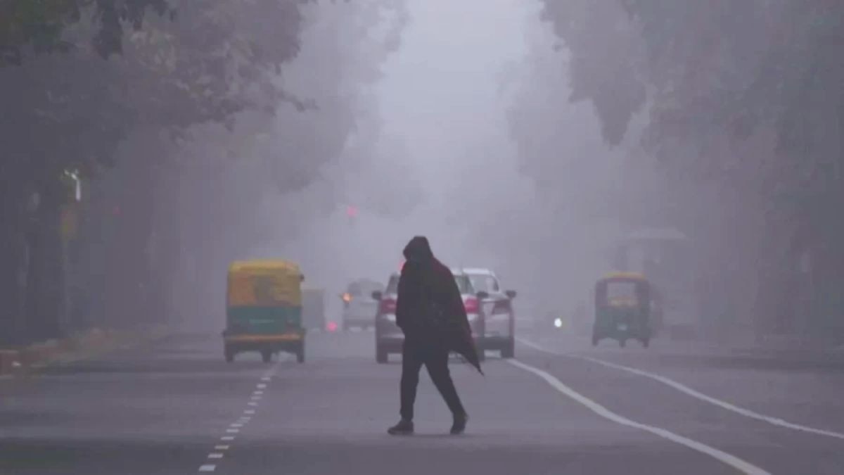The weather agency warned that minimum temperatures are likely to fall by 4-5 degree Celsius likely over Jammu, Kashmir, Ladakh, Gilgit, Baltistan and Muzaffarabad during next 4-5 days. The weather agency warned that minimum temperatures are likely to fall by 4-5 degree Celsius likely over Jammu, Kashmir, Ladakh, Gilgit, Baltistan and Muzaffarabad during next 4-5 days.