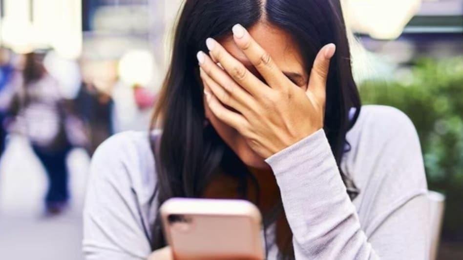 woman scam woman scam