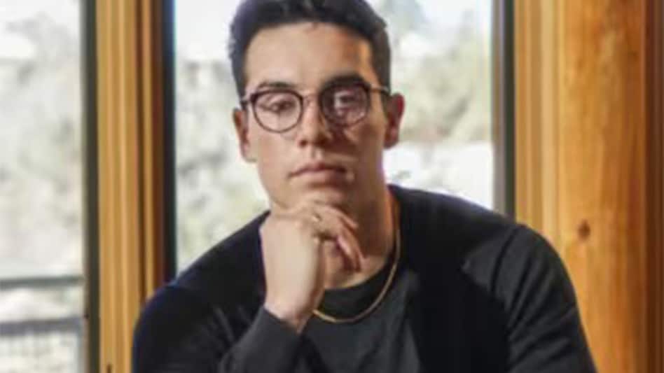 In his post, Abuvala broke down his rationale with some sharp numbers. "Dishes = $15/hour to delegate. My time = $5,000/hour. Decision = obvious," he wrote. In his post, Abuvala broke down his rationale with some sharp numbers. "Dishes = $15/hour to delegate. My time = $5,000/hour. Decision = obvious," he wrote.