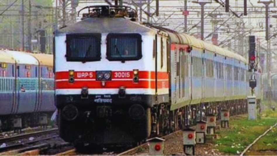 Rail Vikas Nigam shares are trading lower than the 5 day, 10 day, 20 day, 30 day, 50 day, 100 day, 150 day and 200 day moving averages. Rail Vikas Nigam shares are trading lower than the 5 day, 10 day, 20 day, 30 day, 50 day, 100 day, 150 day and 200 day moving averages.