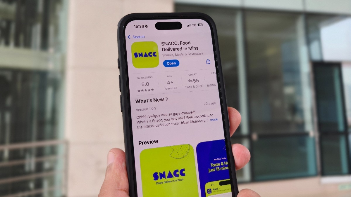 Swiggy launches new app called Swiggy Snacc, joins 15-minute food delivery race Swiggy launches new app called Swiggy Snacc, joins 15-minute food delivery race