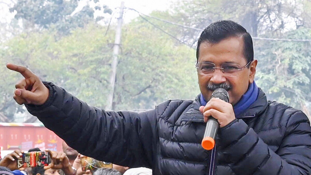 He further urged the voters to not sell their votes and said that their votes are more valuable than diamonds. He further urged the voters to not sell their votes and said that their votes are more valuable than diamonds.