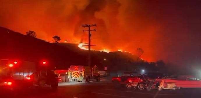 The area affected by these wildfires is roughly three times the size of Manhattan. The area affected by these wildfires is roughly three times the size of Manhattan.