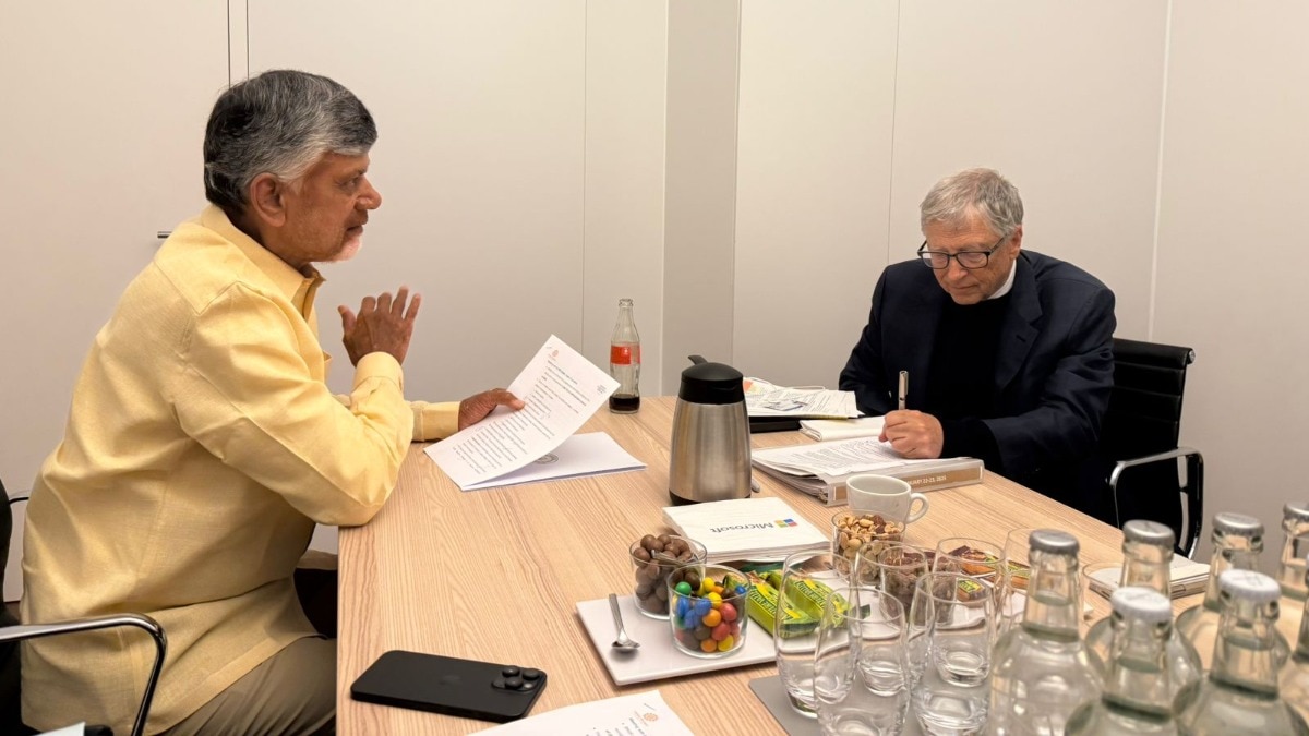 Andhra CM Chandrababu Naidu wit Microsoft co-founder Bill Gates Andhra CM Chandrababu Naidu wit Microsoft co-founder Bill Gates