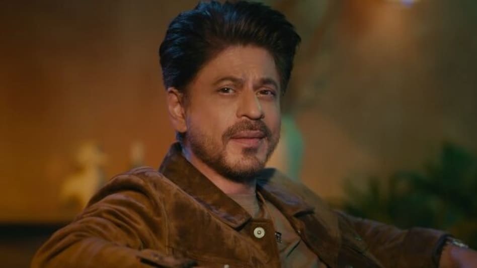 In 2019, the Khans converted Mannat from leased property (class 2) to freehold ownership (class 1), paying a premium of ₹27.5 crore. In 2019, the Khans converted Mannat from leased property (class 2) to freehold ownership (class 1), paying a premium of ₹27.5 crore.