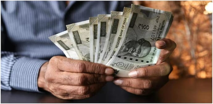 In order to transition to the UPS and start receiving assured payouts, employees must transfer their NPS corpus to the new scheme. In order to transition to the UPS and start receiving assured payouts, employees must transfer their NPS corpus to the new scheme.