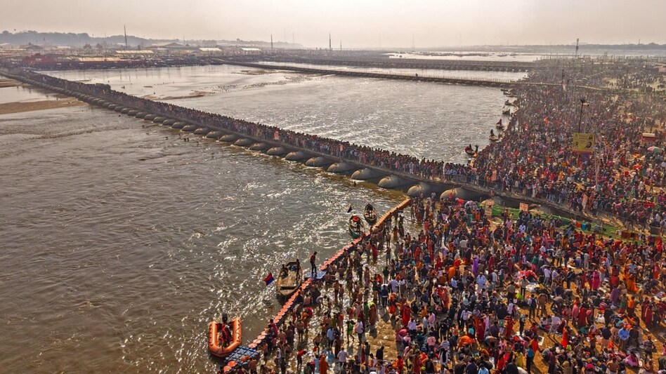 VIP Visits at Maha Kumbh 2025: Security Concerns and Pilgrim Frustration VIP Visits at Maha Kumbh 2025: Security Concerns and Pilgrim Frustration