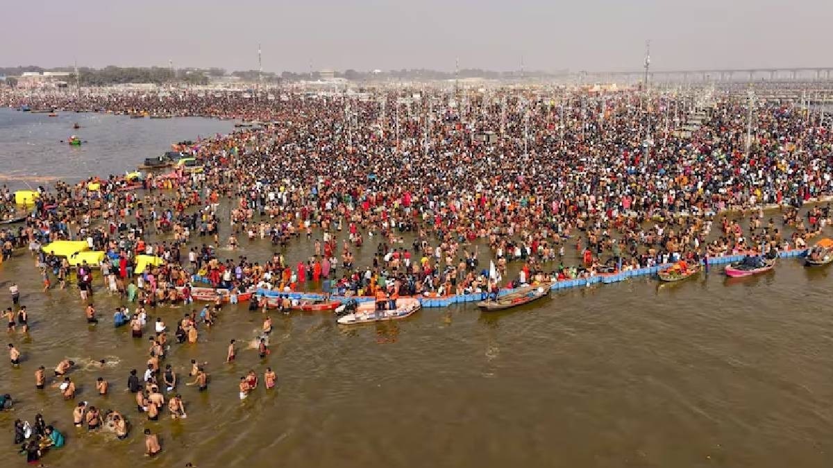 Stampede took place at the Sangam during Mauni Amavasya on Wednesday Stampede took place at the Sangam during Mauni Amavasya on Wednesday