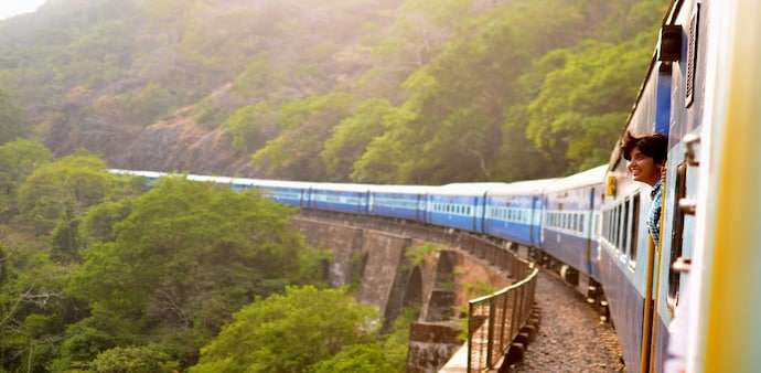 Foreign tourist arrivals in India hit pre-COVID levels, drive $28B in earnings: Economic Survey Foreign tourist arrivals in India hit pre-COVID levels, drive $28B in earnings: Economic Survey