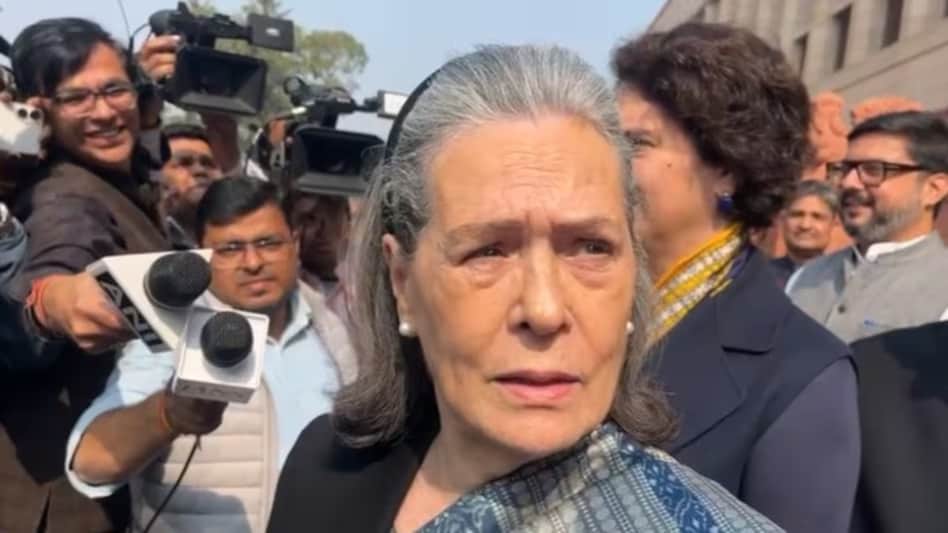 After the President’s speech, Sonia Gandhi, Rahul Gandhi and Priyanka Gandhi Vadra were seen addressing the media on the President's speech. After the President’s speech, Sonia Gandhi, Rahul Gandhi and Priyanka Gandhi Vadra were seen addressing the media on the President's speech.