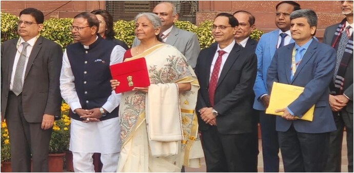 In the new income tax regime, Sitharaman has increased the exemption limit from Rs 7 lakh to Rs 12 lakh. In the new income tax regime, Sitharaman has increased the exemption limit from Rs 7 lakh to Rs 12 lakh.