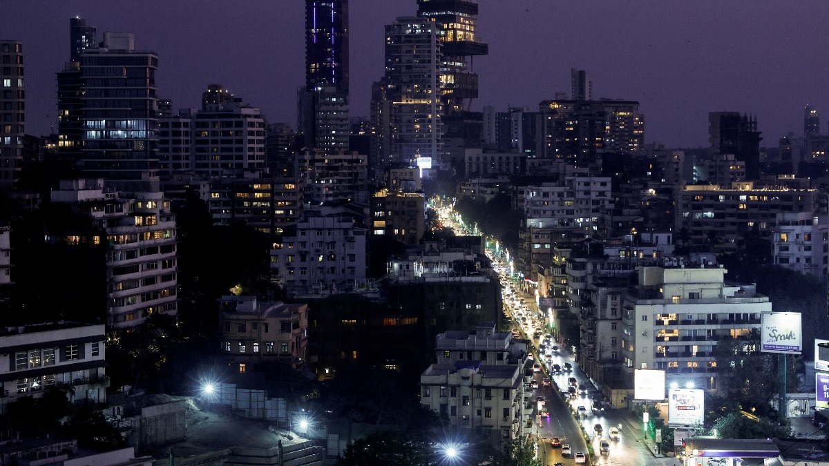 A 100-Year Case Study in Mumbai A 100-Year Case Study in Mumbai