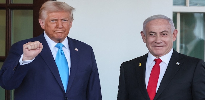 US President Donald Trump welcomes Israeli PM Benjamin Netanyahu at White House US President Donald Trump welcomes Israeli PM Benjamin Netanyahu at White House