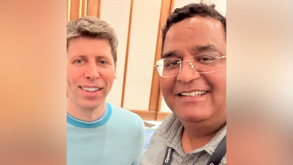 Vijay Shekhar Sharma posts a picture with Sam Altman (source: Paytm/X) Vijay Shekhar Sharma posts a picture with Sam Altman (source: Paytm/X)