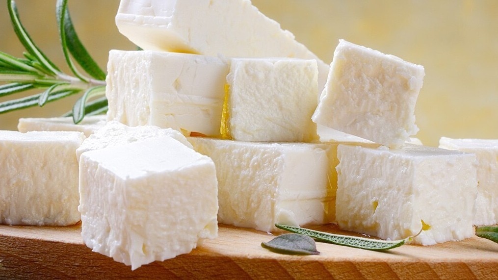 Doctor says milk, paneer aren’t veg, internet reacts Doctor says milk, paneer aren’t veg, internet reacts