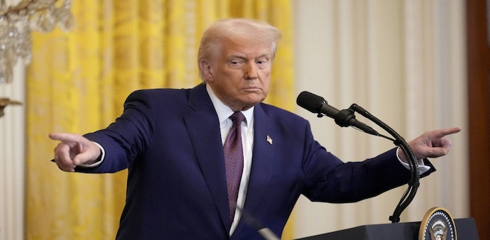 US President Donald Trump plans gold card visa for $5 million US President Donald Trump plans gold card visa for $5 million