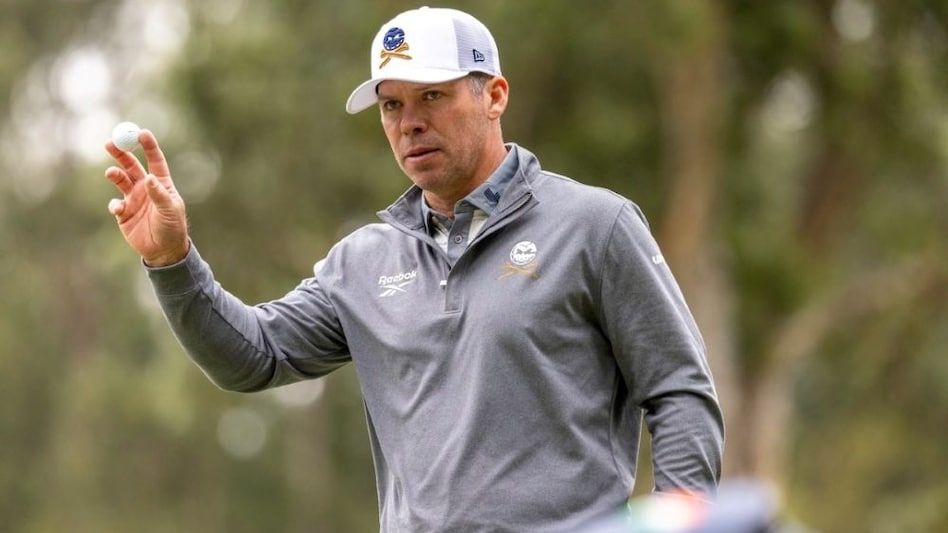 Paul Casey of Crushers GC on his way into the day one individual lead at LIV Golf Hong Kong, his contribution also propelling the Crushers into a share of top spot in the team standings. Image courtesy LIV Golf. Paul Casey of Crushers GC on his way into the day one individual lead at LIV Golf Hong Kong, his contribution also propelling the Crushers into a share of top spot in the team standings. Image courtesy LIV Golf.