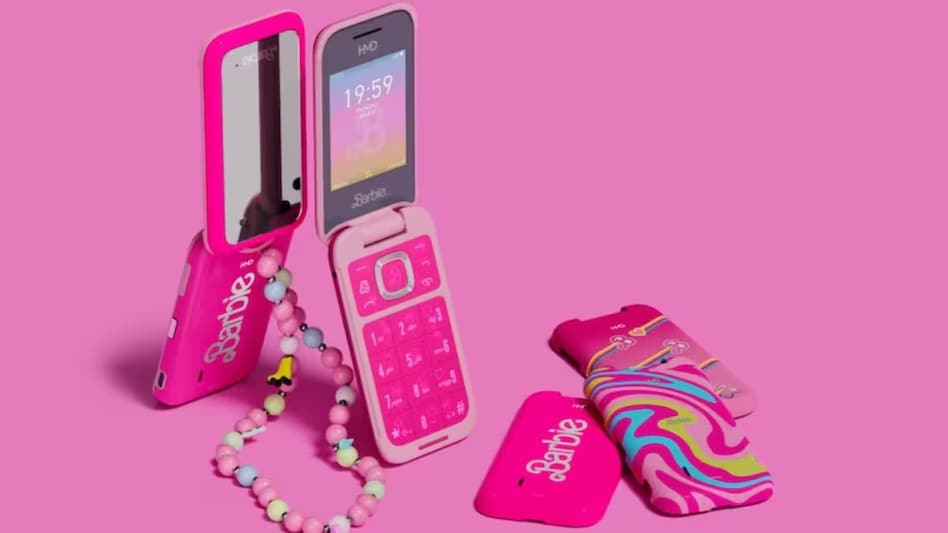 HMD Barbie Flip Phone HMD Barbie Flip Phone