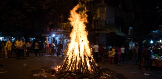 Holika Dahan 2025 mahurat Holika Dahan 2025 mahurat