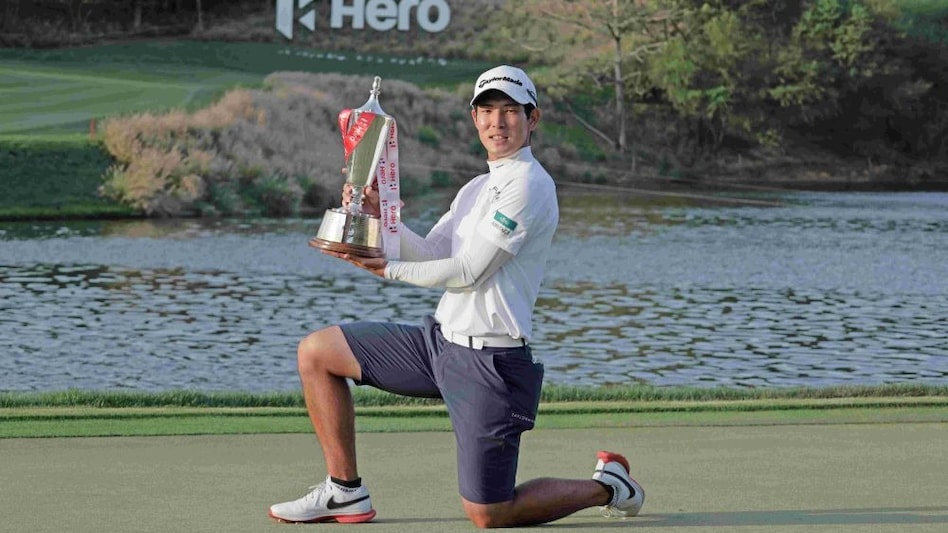 Keita Nakajima of Japan strikes a pose with his 2024 Hero Indian Open trophy. (Image courtesy: HIO) Keita Nakajima of Japan strikes a pose with his 2024 Hero Indian Open trophy. (Image courtesy: HIO)