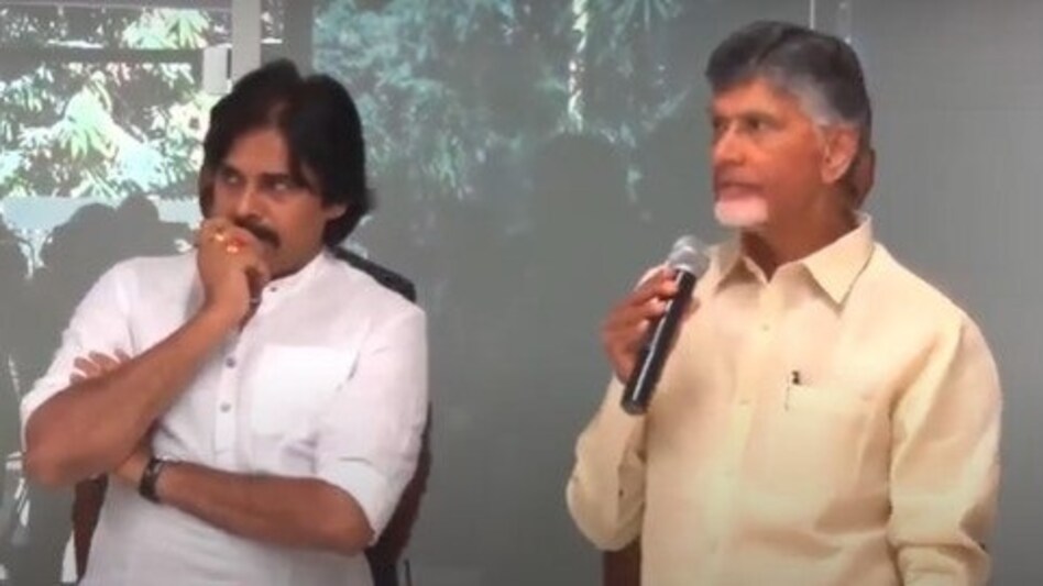 Chandrababu Naidu says: ‘Language is only for communication, knowledge doesn’t come with it’ Chandrababu Naidu says: ‘Language is only for communication, knowledge doesn’t come with it’