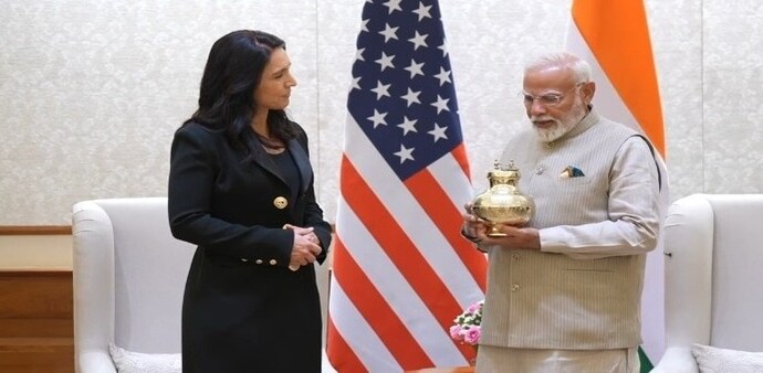 Prime Minister Narendra Modi with Tulsi Gabbard Prime Minister Narendra Modi with Tulsi Gabbard